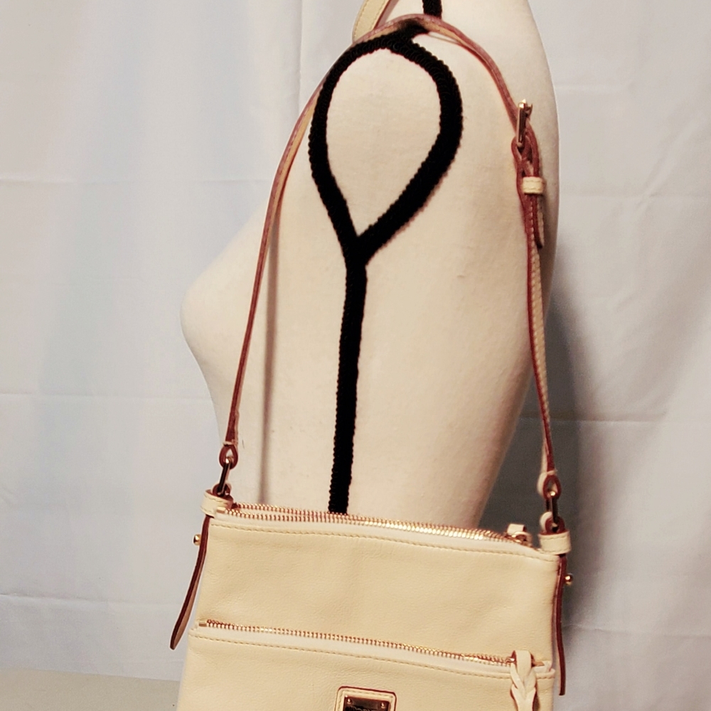 Dooney and Bourke Letter Carrier Crossbody/Shoulder bag (It's authentic)